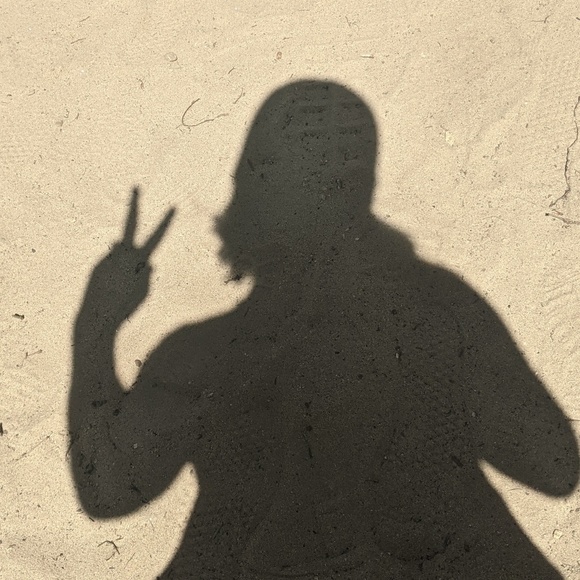 Meet your Posher, Alice - Picture 1 of 1